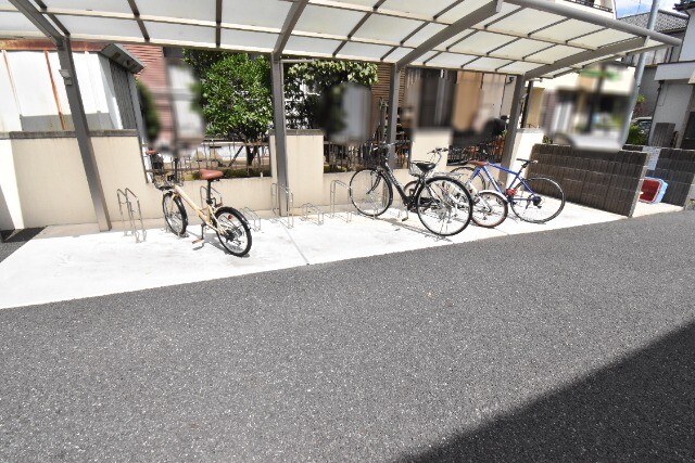 ��ʌ��z�J�s���������̃A�p�[�g�̂��̑�