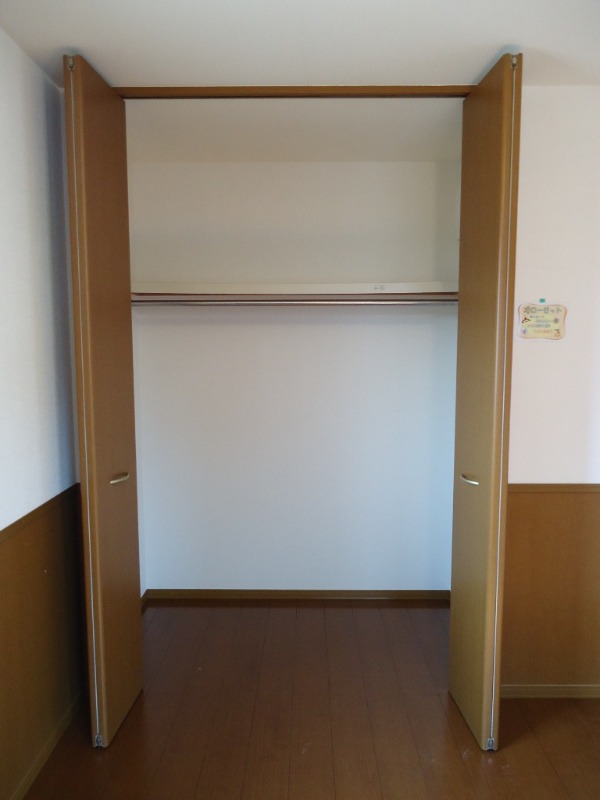 ��ʌ�����s�厚�����̃A�p�[�g�̎��[