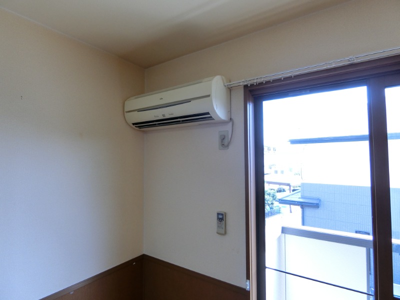 ��ʌ�����s�厚�����̃A�p�[�g�̂��̑��ݔ�