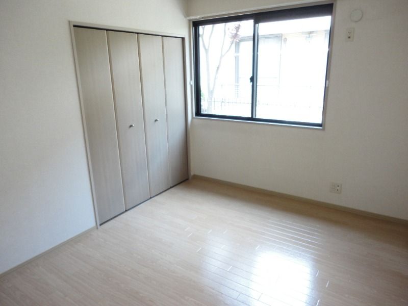 ��ʌ��������܎s�k��ʏ����̃A�p�[�g�̂��̑������E�X�y�[�X