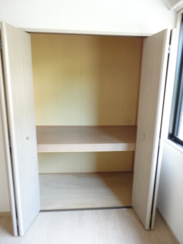 ��ʌ��������܎s�k��ʏ����̃A�p�[�g�̎��[