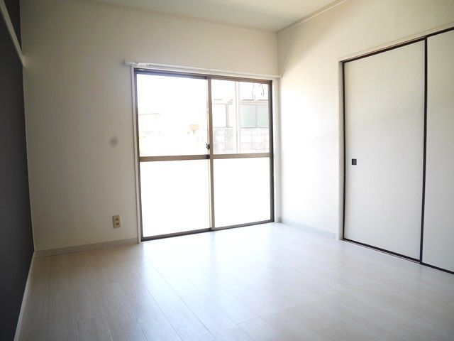 ��ʌ��@�c�s�Β��P���ڂ̃A�p�[�g�̂��̑�