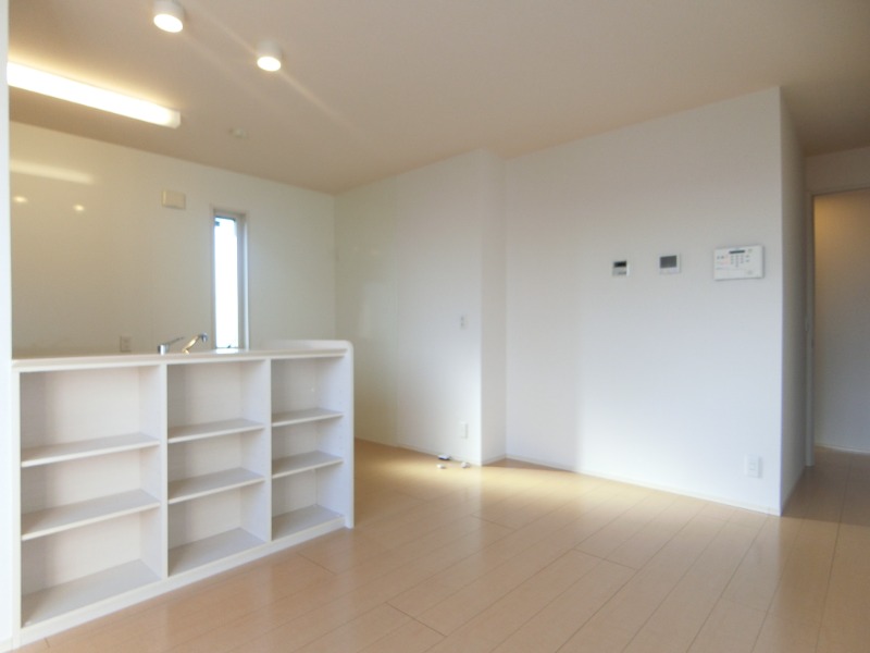 ��ʌ�����s�厚���s�̃A�p�[�g�̋��ԁE���r���O