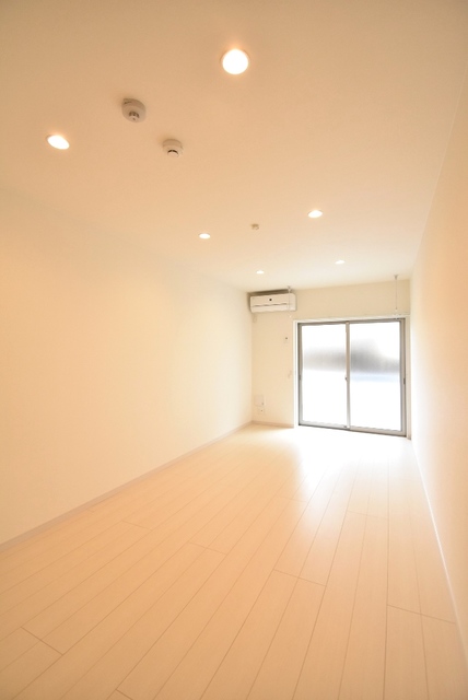 ��ʌ��������܎s�Y�a���؍�Q���ڂ̃}���V�����̋��ԁE���r���O