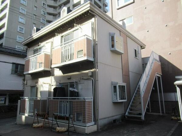 ��ʌ��������܎s�Y�a�撇���P���ڂ̃A�p�[�g�̌����O��