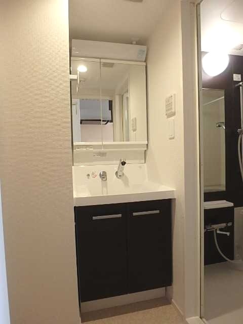 ��ʌ��������܎s�k��{�����Q���ڂ̃}���V�����̐��ʏ�