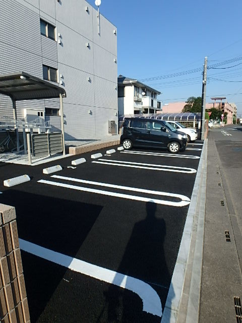 ��ʌ��������܎s�k��{�����Q���ڂ̃}���V�����̒��ԏ�