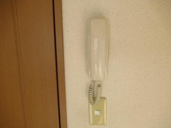 ��ʌ��������܎s�Y�a�撇���P���ڂ̃A�p�[�g�̂��̑��ݔ�