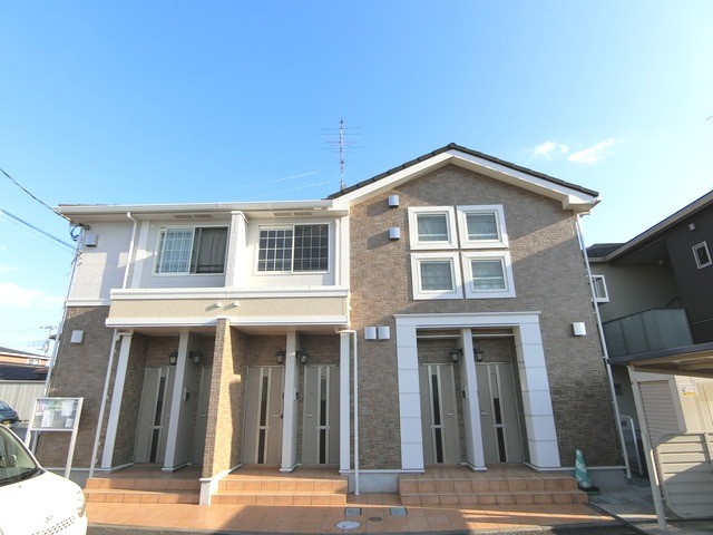 ��ʌ������s��ʖ�745-2�̃A�p�[�g�̌����O��