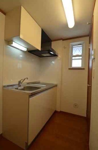 ��ʌ��������܎s�Y�a���؍�U���ڂ̃A�p�[�g�̃L�b�`��