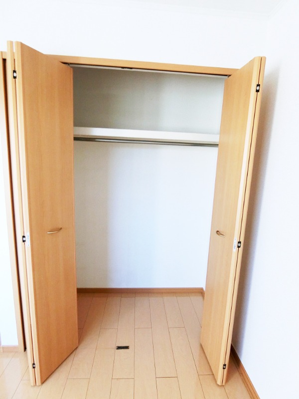 ��ʌ������s��ʖ�̃A�p�[�g�̎��[