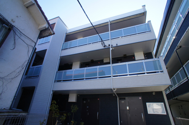 ��ʌ��������܎s�Y�a��j���J�R���ڂ̃}���V�����̌����O��