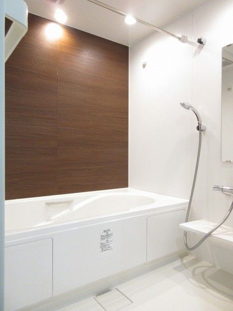 ��ʌ��z�J�s�{�{���T���ڂ̃A�p�[�g�̃o�X