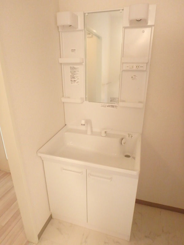 ��ʌ��������܎s����厚�w��̃A�p�[�g�̐��ʏ�