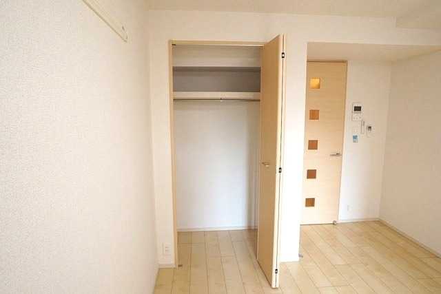 ��ʌ��������܎s�Y�a�挳���R���ڂ̃}���V�����̂��̑������E�X�y�[�X