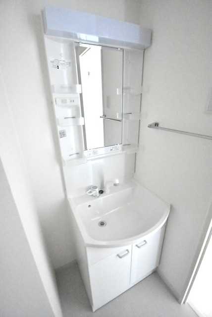 ��ʌ��������܎s������{�����S���ڂ̃}���V�����̐��ʏ�