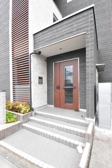 ��ʌ��������܎s�΋�����S���ڂ̃}���V�����̃G���g�����X