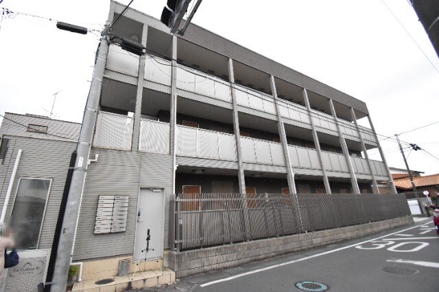 ��ʌ��������܎s�k����i���Q���ڂ̃A�p�[�g�̌����O��