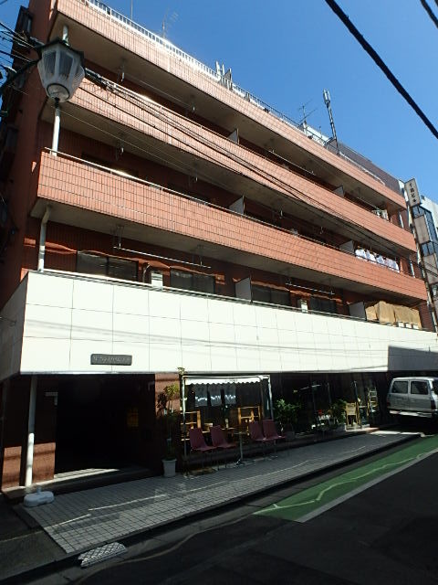 ��ʌ��������܎s��{�撇���R���ڂ̃}���V�����̌����O��