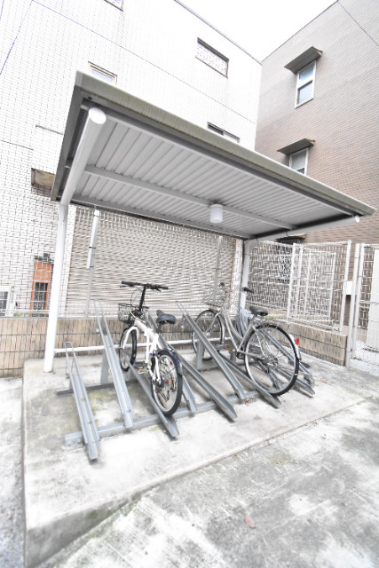 ��ʌ��������܎s�k����i���Q���ڂ̃A�p�[�g�̂��̑�