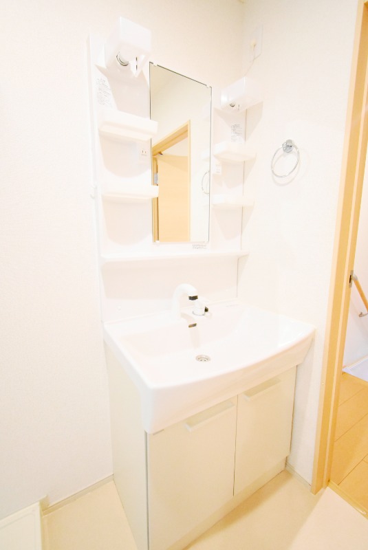 ��ʌ��������܎s������厚���V��̃A�p�[�g�̐��ʏ�