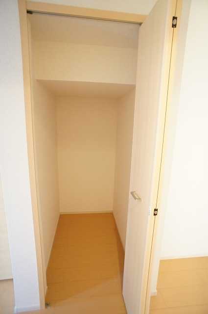 ��ʌ��������܎s�΋�厚���̃A�p�[�g�̂��̑�