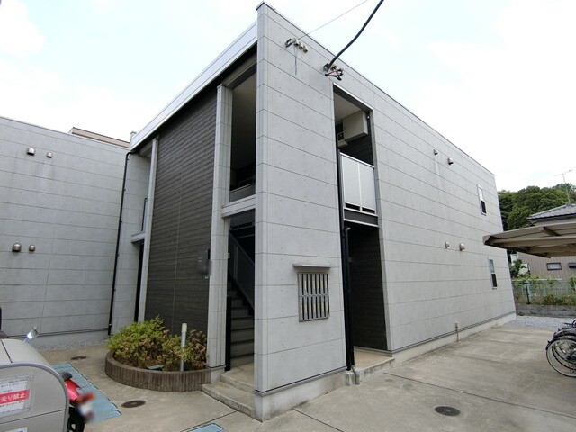 ��ʌ��������܎s��΋���q�P���ڂ̃A�p�[�g�̌����O��