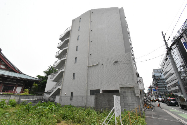 ��ʌ��������܎s��{��{���R���ڂ̃}���V�����̌����O��