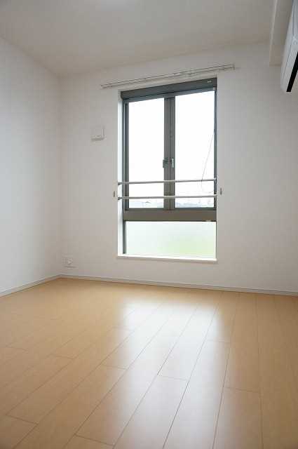 ��ʌ��������܎s�΋�厚���̃A�p�[�g�̂��̑������E�X�y�[�X