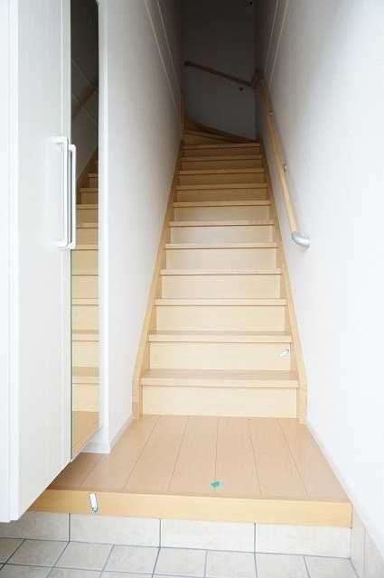 ��ʌ��������܎s�΋�厚���̃A�p�[�g�̌���