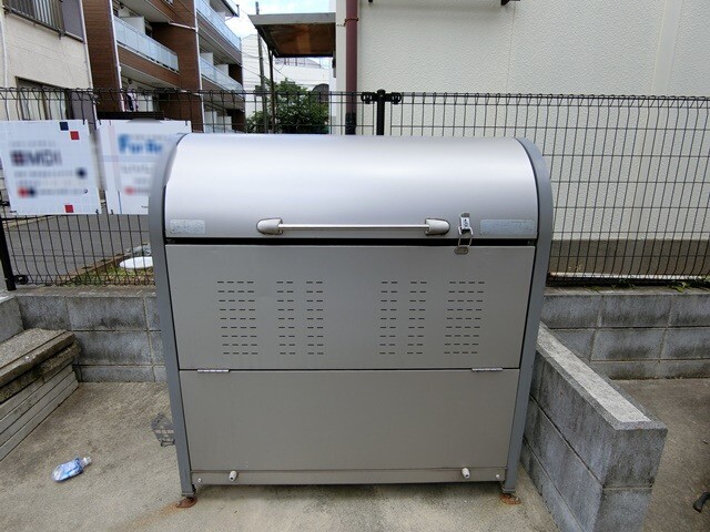 ��ʌ��������܎s��΋���q�P���ڂ̃A�p�[�g�̂��̑�