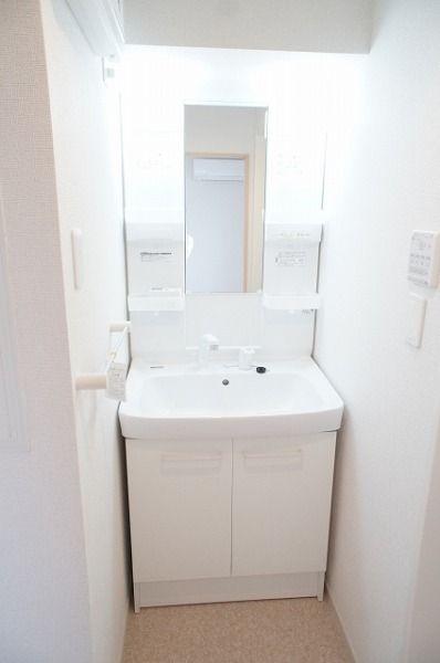 ��ʌ��������܎s���撆���Q���ڂ̃A�p�[�g�̐��ʏ�