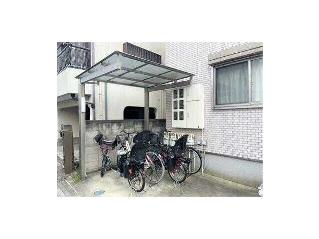 ��ʌ��������܎s�����攪���q�R���ڂ̃A�p�[�g�̂��̑�