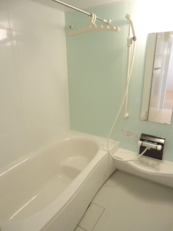 ��ʌ��������܎s�Y�a��؍�S���ڂ̃A�p�[�g�̃o�X