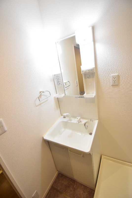 ��ʌ��������܎s��{��听���P���ڂ̃}���V�����̐��ʏ�