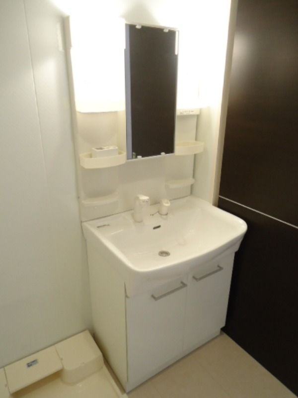 ��ʌ��������܎s�Y�a��؍�S���ڂ̃A�p�[�g�̐��ʏ�