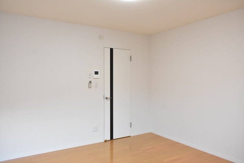 ��ʌ��t�����s�����R���ڂ̃A�p�[�g�̂��̑������E�X�y�[�X