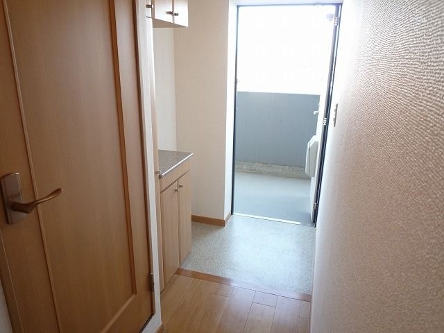 ��ʌ�����s����R���ڂ̃}���V�����̌���