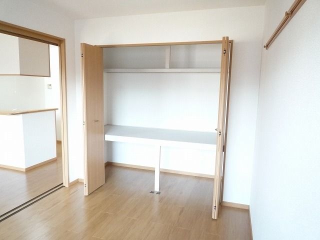 ��ʌ�����s����R���ڂ̃}���V�����̎��[