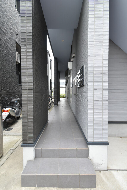 ��ʌ��������܎s�΋�����R���ڂ̃A�p�[�g�̃G���g�����X