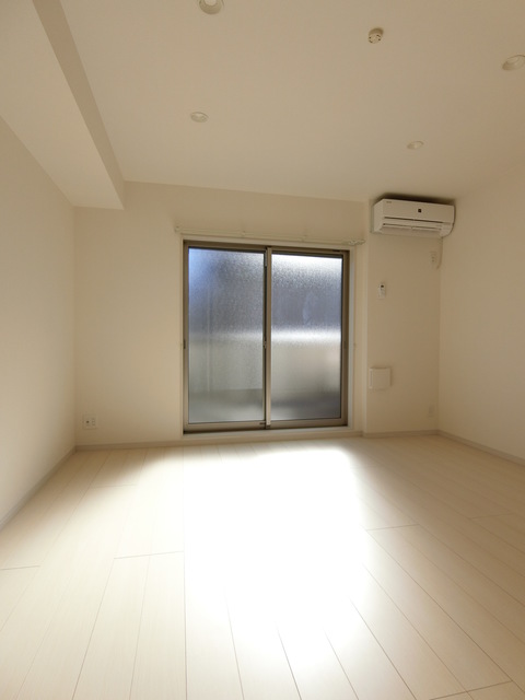 ��ʌ��������܎s��{��O���P���ڂ̃A�p�[�g�̋��ԁE���r���O