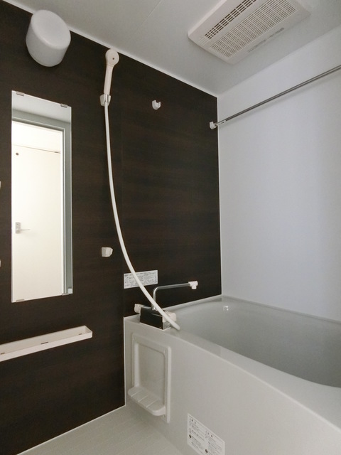 ��ʌ��������܎s��{��O���P���ڂ̃A�p�[�g�̃o�X