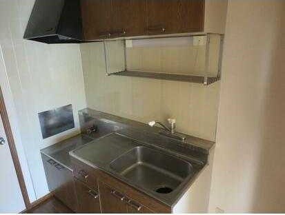 ��ʌ��������܎s�Y�a���؍�Q���ڂ̃A�p�[�g�̃L�b�`��