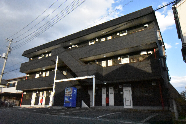 ��ʌ��@�c�s�֎R�Q����5-7�̃}���V�����̌����O��