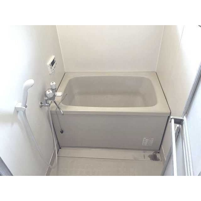 ��ʌ��@�c�s�֎R�Q���ڂ̃}���V�����̃o�X