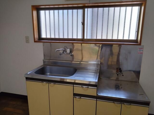 ��ʌ��������܎s�΋擌���R���ڂ̃A�p�[�g�̃L�b�`��