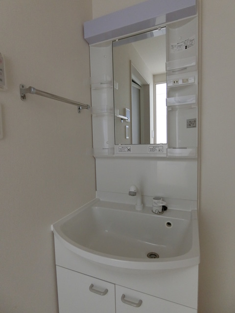 ��ʌ��������܎s��{��O���P���ڂ̃A�p�[�g�̐��ʏ�