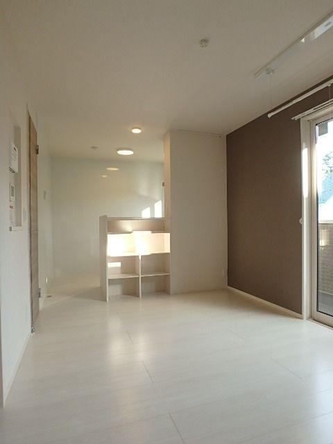 ��ʌ��������܎s��{��听���Q���ڂ̃A�p�[�g�̋��ԁE���r���O