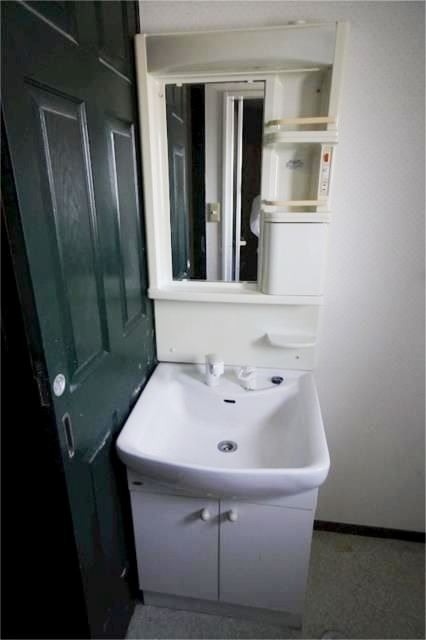 ��ʌ��������܎s�΋摾�c�E�P���ڂ̃}���V�����̐��ʏ�