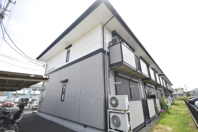 ��ʌ��������܎s����厚���m��̃A�p�[�g�̌����O��